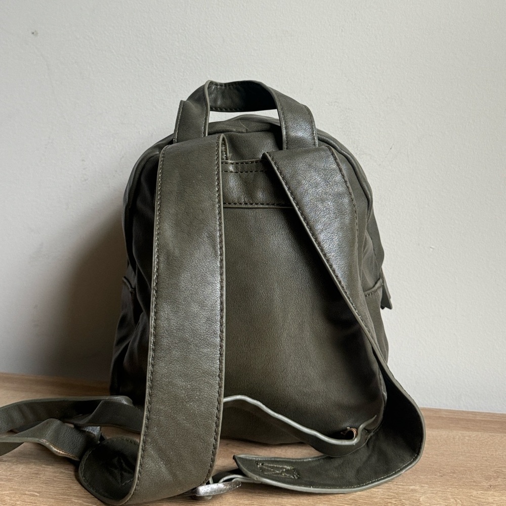 Universal Thread Khaki Backpack - Picture 3 of 4
